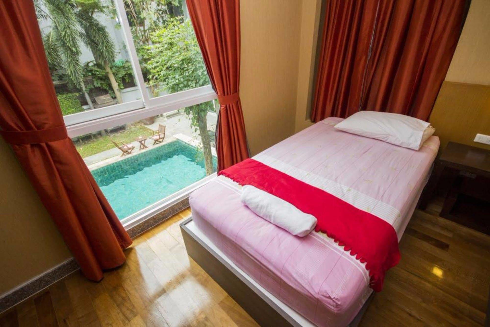 Abacus Villa Паттайя Экстерьер фото